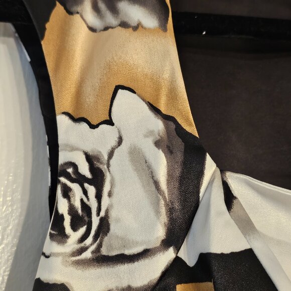 White House Black Market Sleeveless Blouse NWT Size 12 - Picture 3 of 8